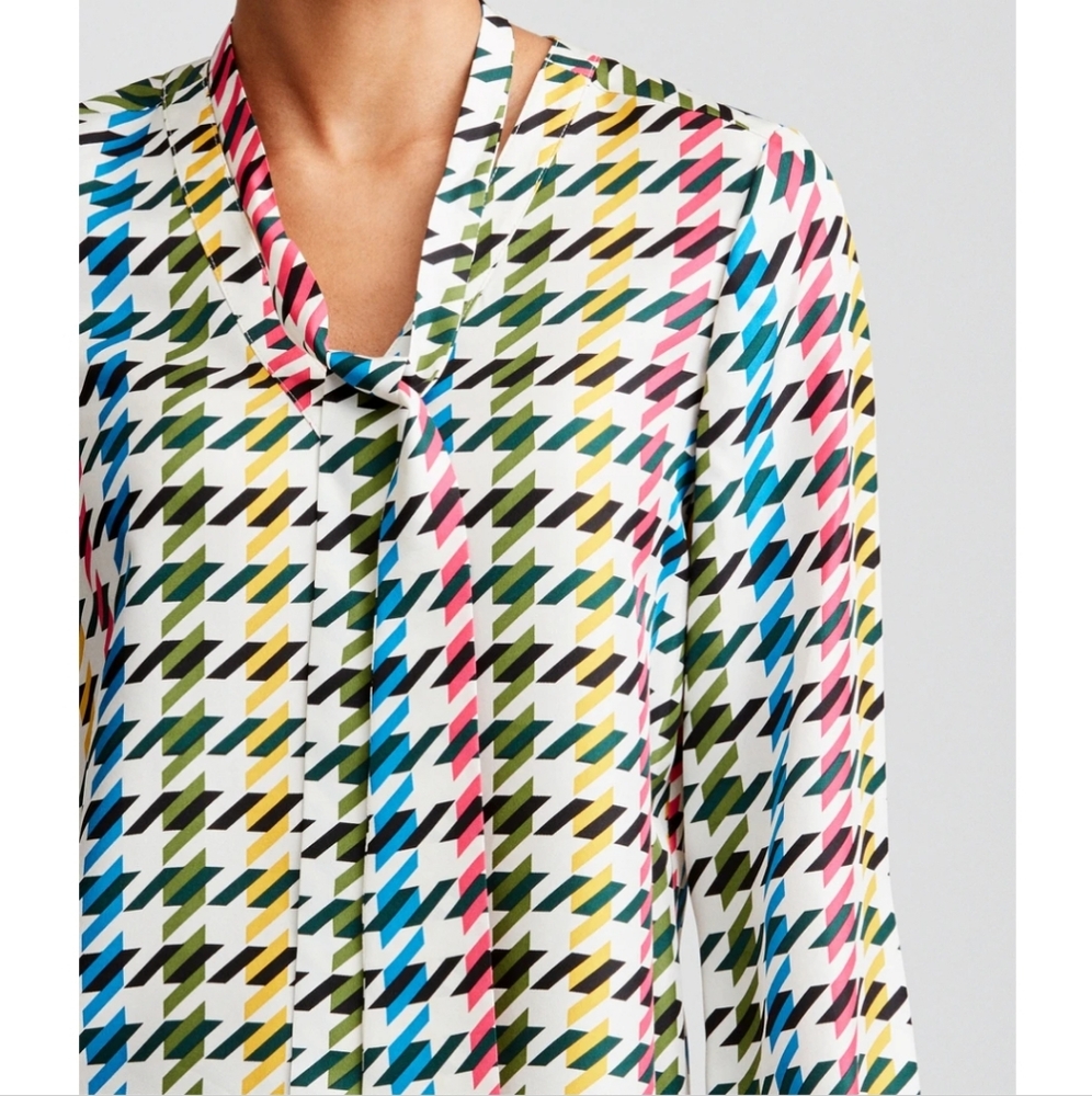 Carlisle Collection, 100% Silk Patterned Blouse, 6